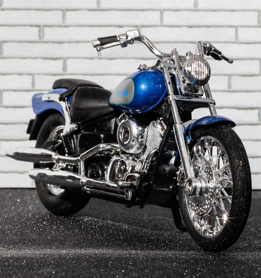 Maisto Yamaha XVS650 Drag Star